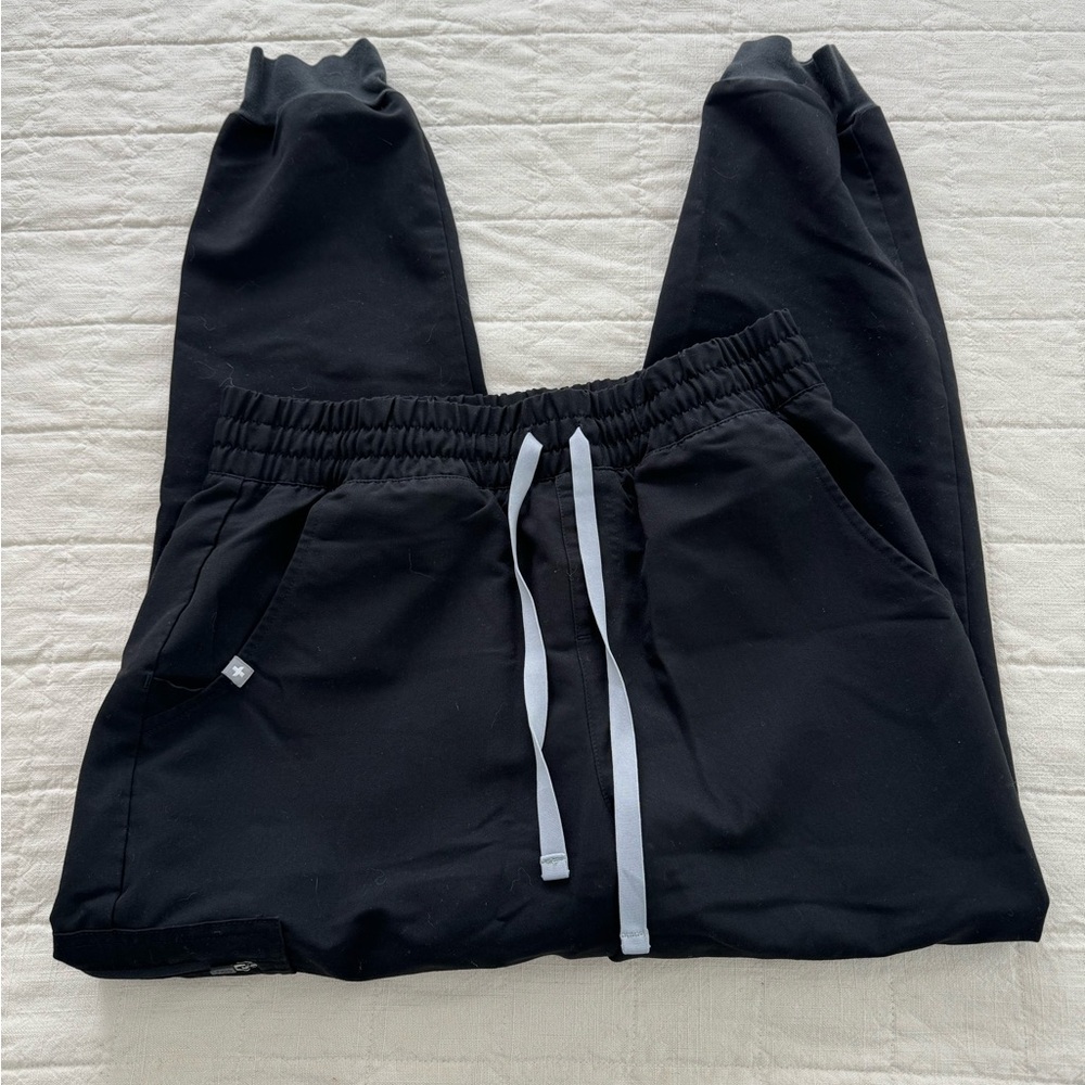FIGS Black Joggers Medium Petite Scrubs